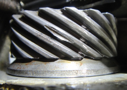 Camshaft distributor drive gear damaged by monkey lad