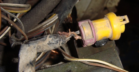 Bare wires cause fuses to blow